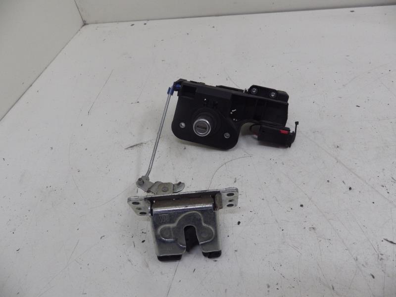 Serrure de coffre OPEL CORSA C PHASE 2 Diesel - 1