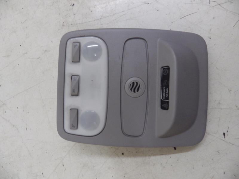 Eclairage de plafonnier RENAULT CLIO 4 PHASE 1 Essence - 1