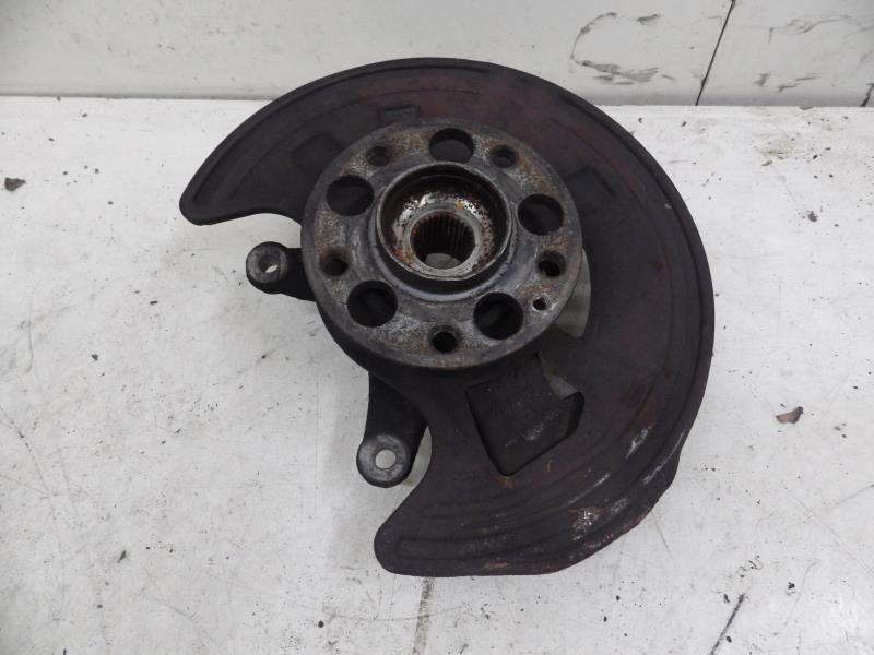 Fusee avant gauche MERCEDES CLASSE A 176 PHASE 1 Essence - 1