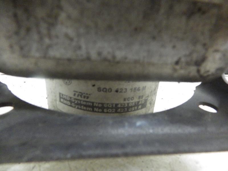 Pompe de direction VOLKSWAGEN POLO 5 PHASE 1 Essence - 1