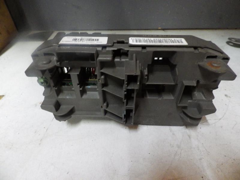 Porte fusible BMW X6 E71 PHASE 1 Diesel - 1