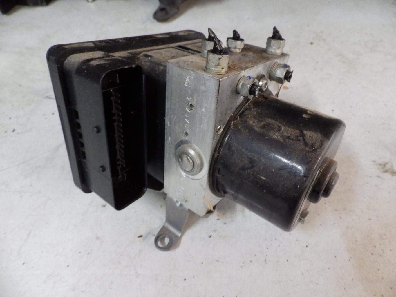 Bloc ABS (freins anti-blocage) BMW SERIE 3 E90 PHASE 2 Diesel - 1