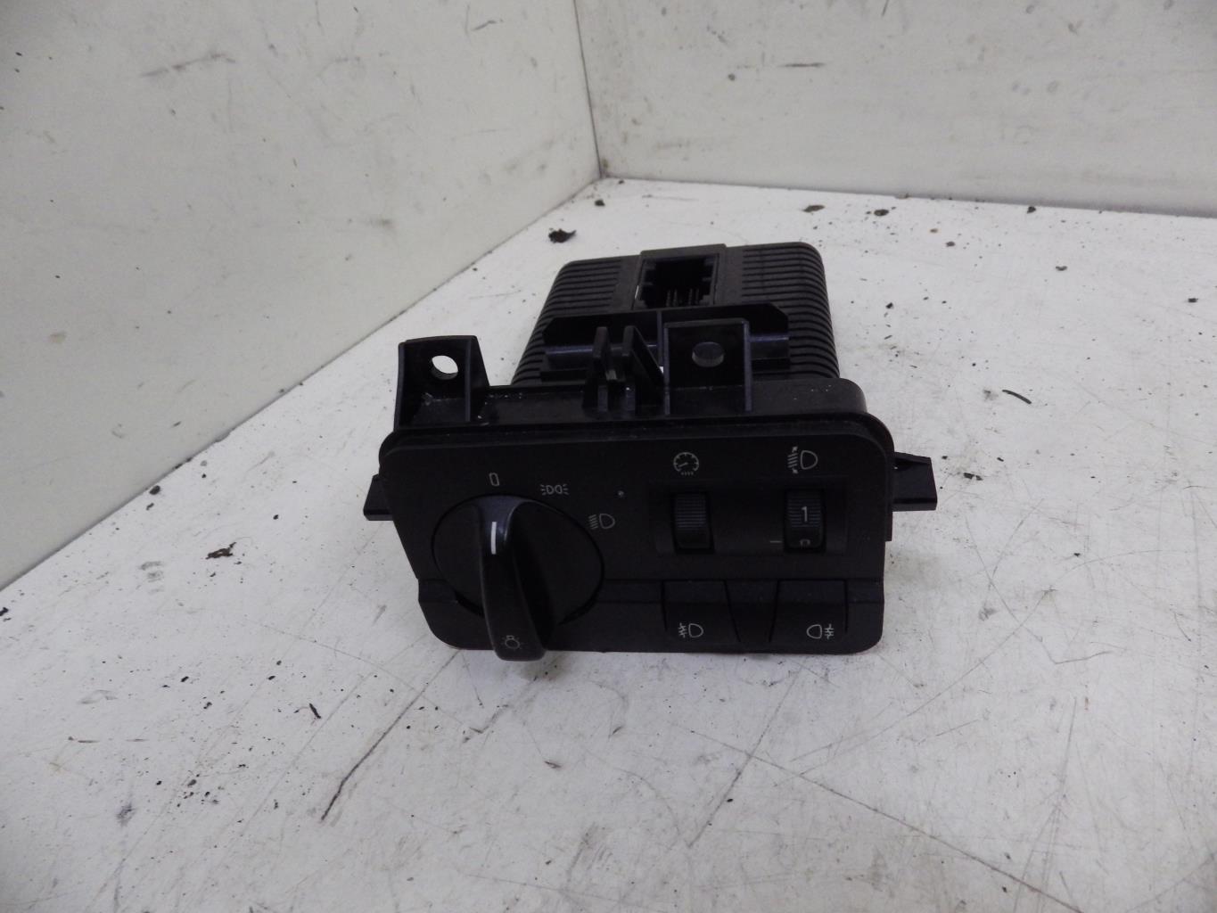 Commande de phare BMW SERIE 3 E46 COUPE PHASE 1 Essence - 1