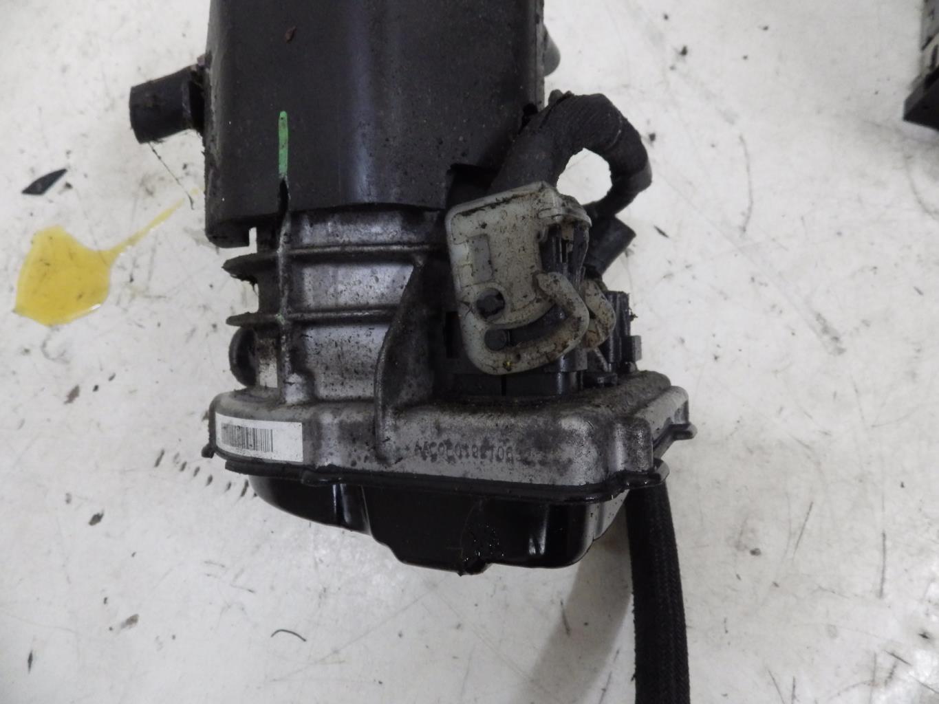 Pompe de direction CITROEN C5 2 Diesel - 1