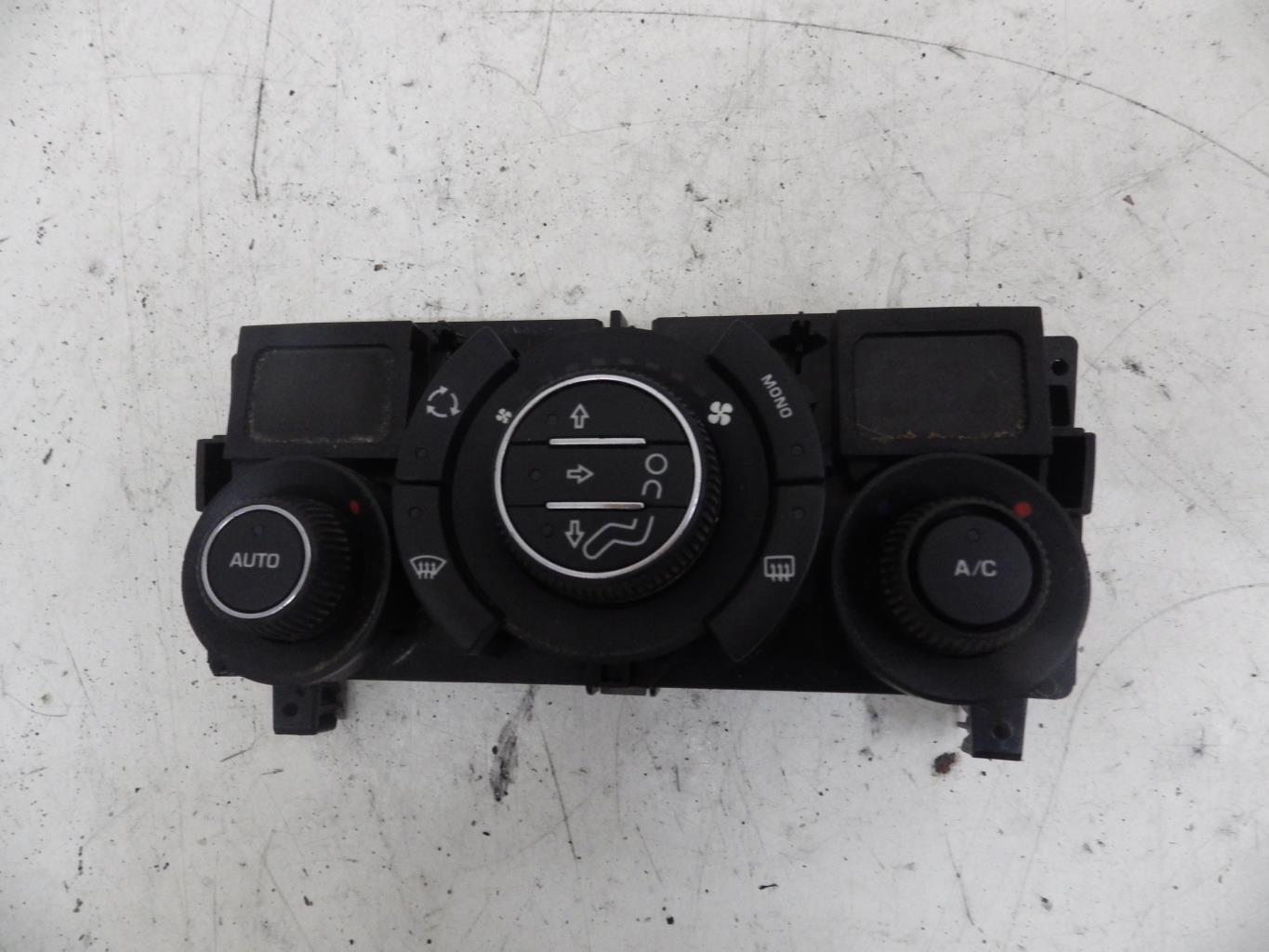 Commande chauffage PEUGEOT 308 1 SW PHASE 1 BREAK Diesel - 1