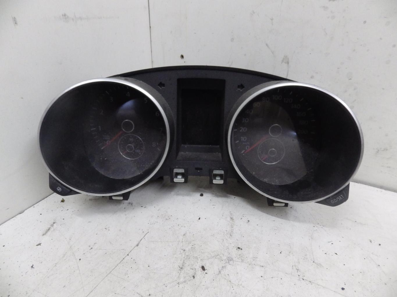 Compteur VOLKSWAGEN GOLF 6 Essence - 1