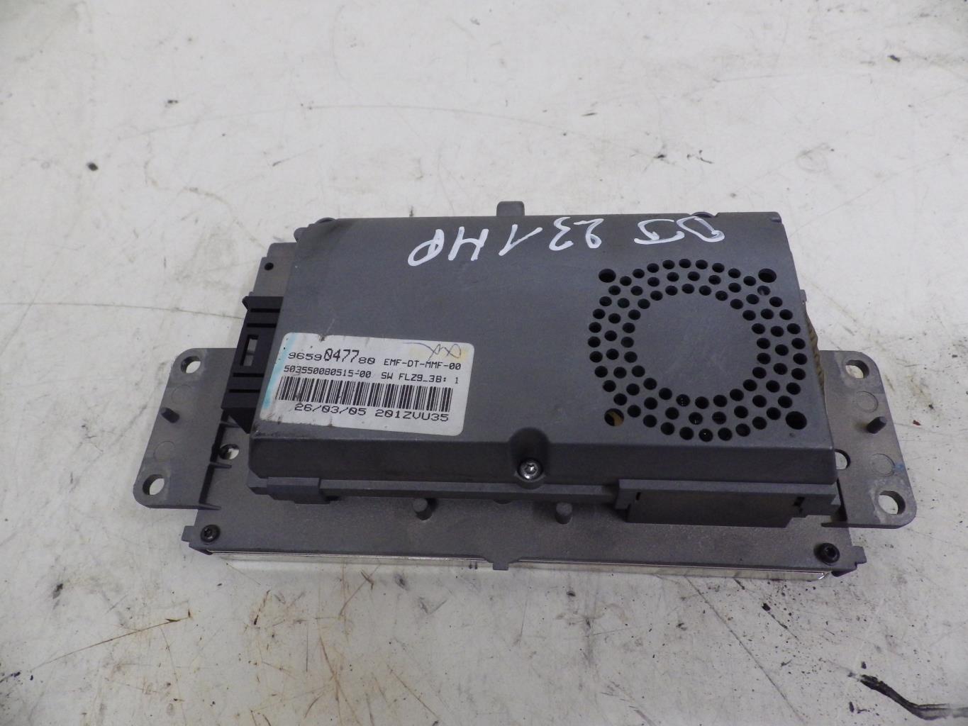 Ecran GPS CITROEN C4 1 PHASE 1 COUPE Diesel - 1
