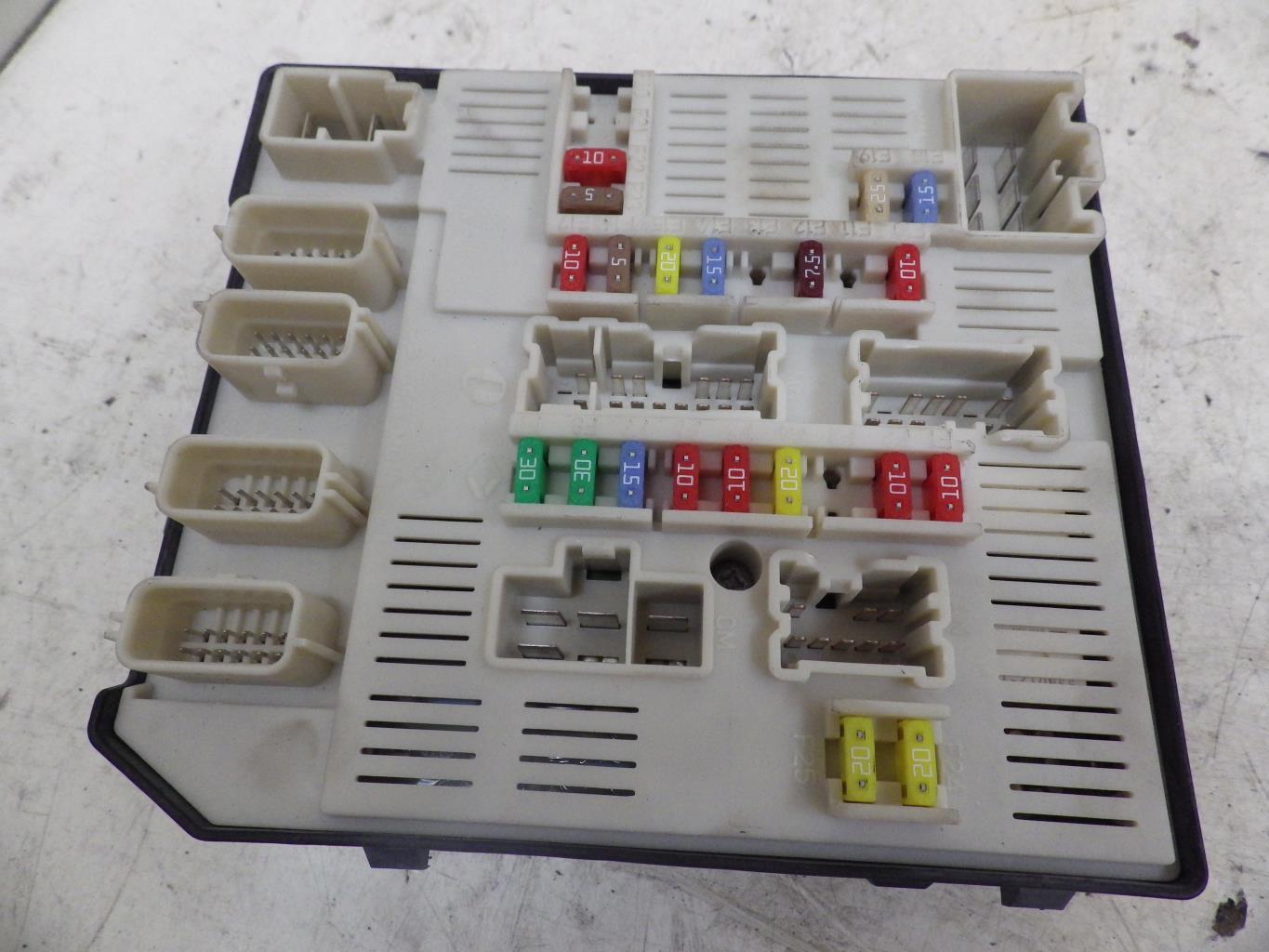 Boitier servitude moteur (BSM) RENAULT LAGUNA 3 PHASE 1 Diesel - 1