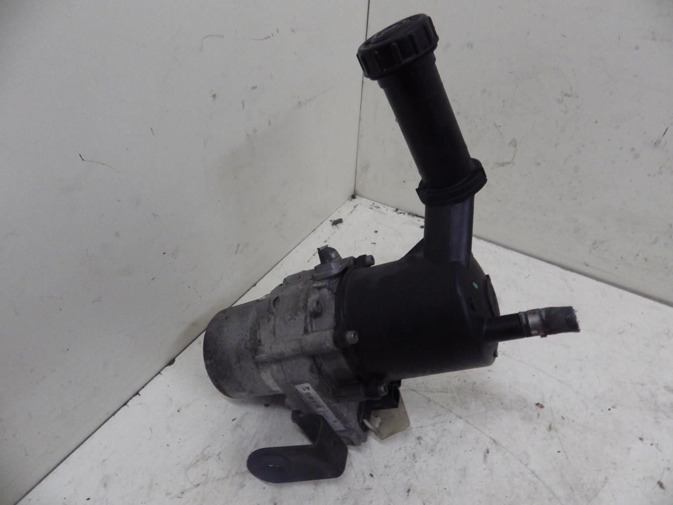 Pompe de direction CITROEN C4 2 PHASE 1 Diesel - 1
