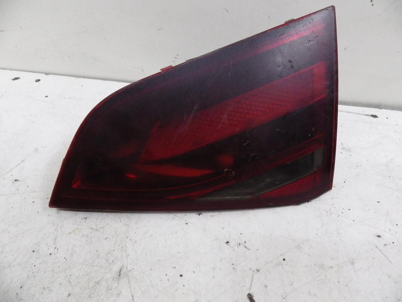 Feu arriere secondaire droit (feux) AUDI A4 1 PHASE 2 Diesel - 1