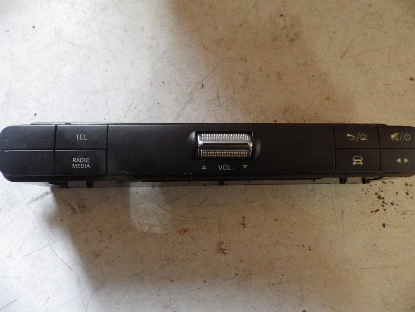 Commande autoradio MERCEDES SPRINTER 3 Diesel - 1