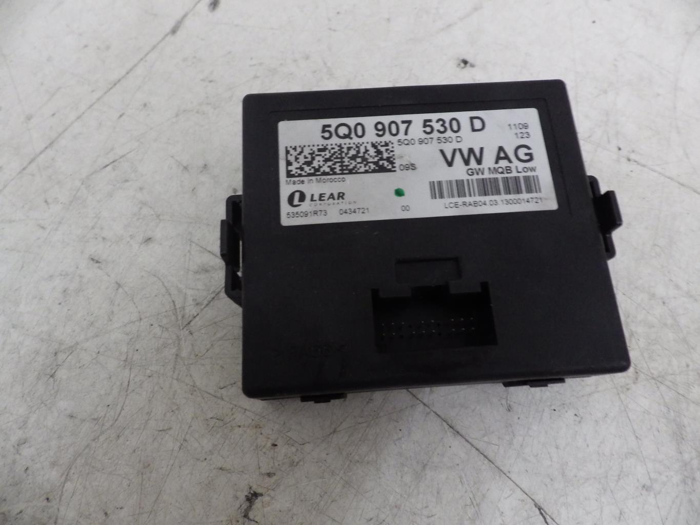 Calculateur VOLKSWAGEN GOLF 7 PHASE 1 Diesel - 1