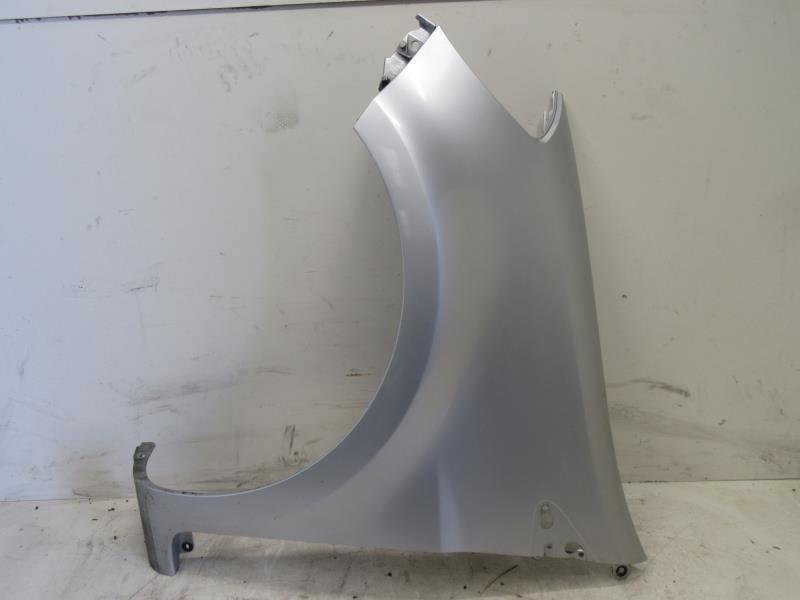 Aile avant gauche RENAULT CLIO 3 PHASE 1  - 1