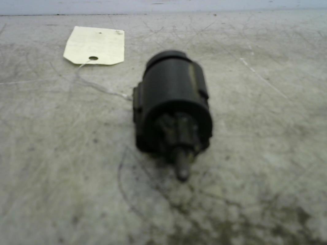 Contacteur feu stop AUDI A3 2 PHASE 1 Diesel - 1