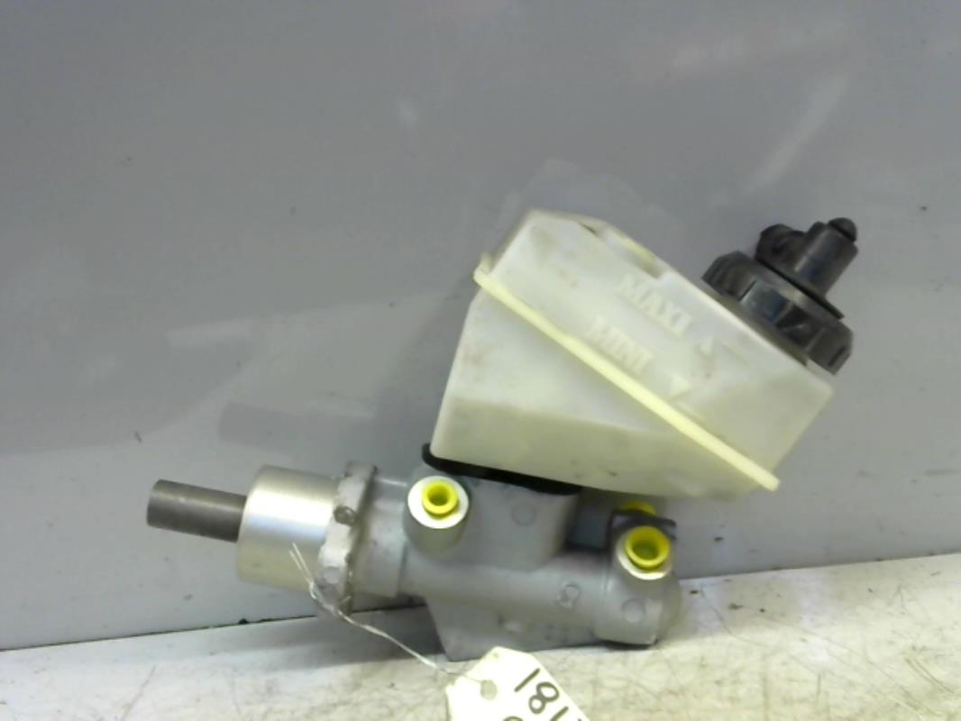 Maitre cylindre (freinage) RENAULT CLIO 2 PHASE 1 Essence - 1