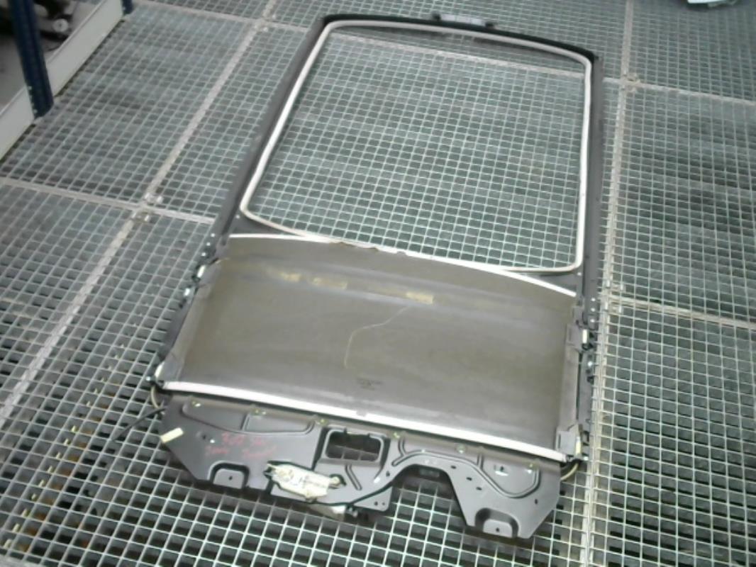 Toit ouvrant PEUGEOT 307 PHASE 1 BREAK Diesel - 1