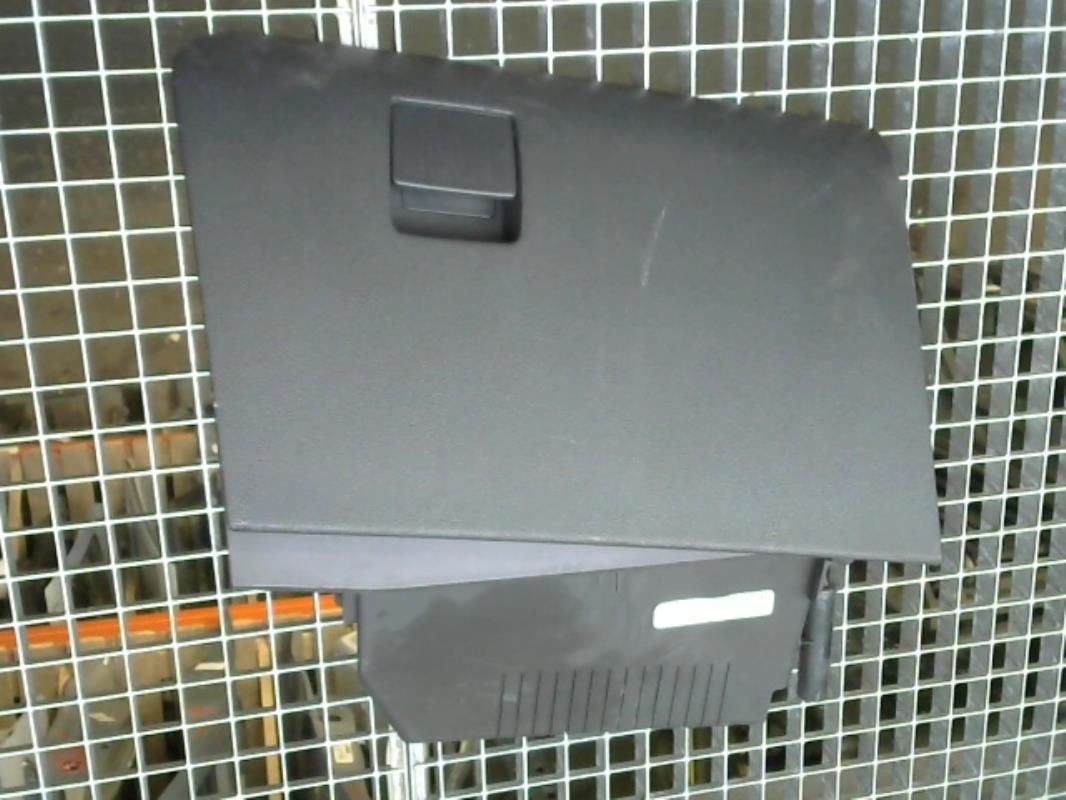 Boite a gants OPEL ASTRA H PHASE 1 Diesel - 1