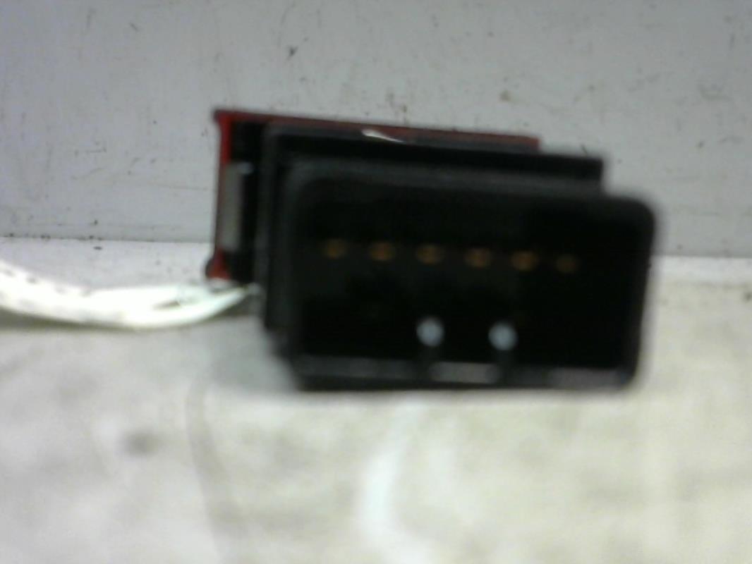 Bouton de warning HYUNDAI SANTA FE 2 PHASE 1 Diesel - 1