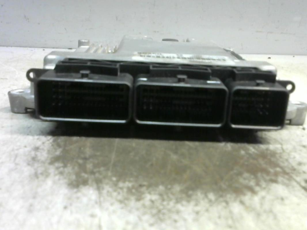 Calculateur RENAULT CLIO 4 PHASE 1 Diesel - 1
