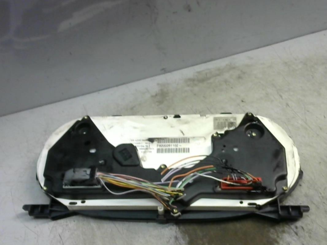 Compteur RENAULT CLIO 2 PHASE 2 Essence - 1