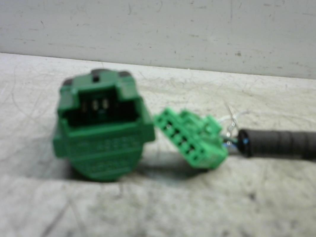Contacteur feu stop RENAULT CLIO 2 PHASE 2 Diesel - 1