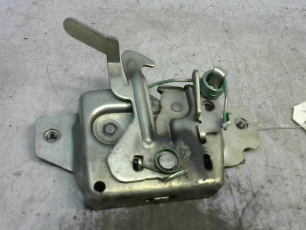Fermeture de capot RENAULT CLIO 3 PHASE 1 BREAK Diesel - 1