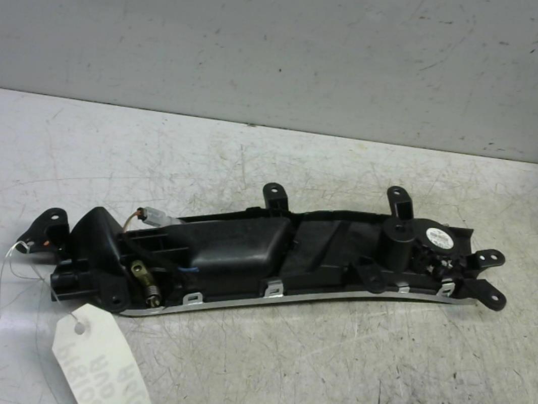 Poignee interieur avant droit AUDI A6 3 AVANT PHASE 1 BREAK Diesel - 1