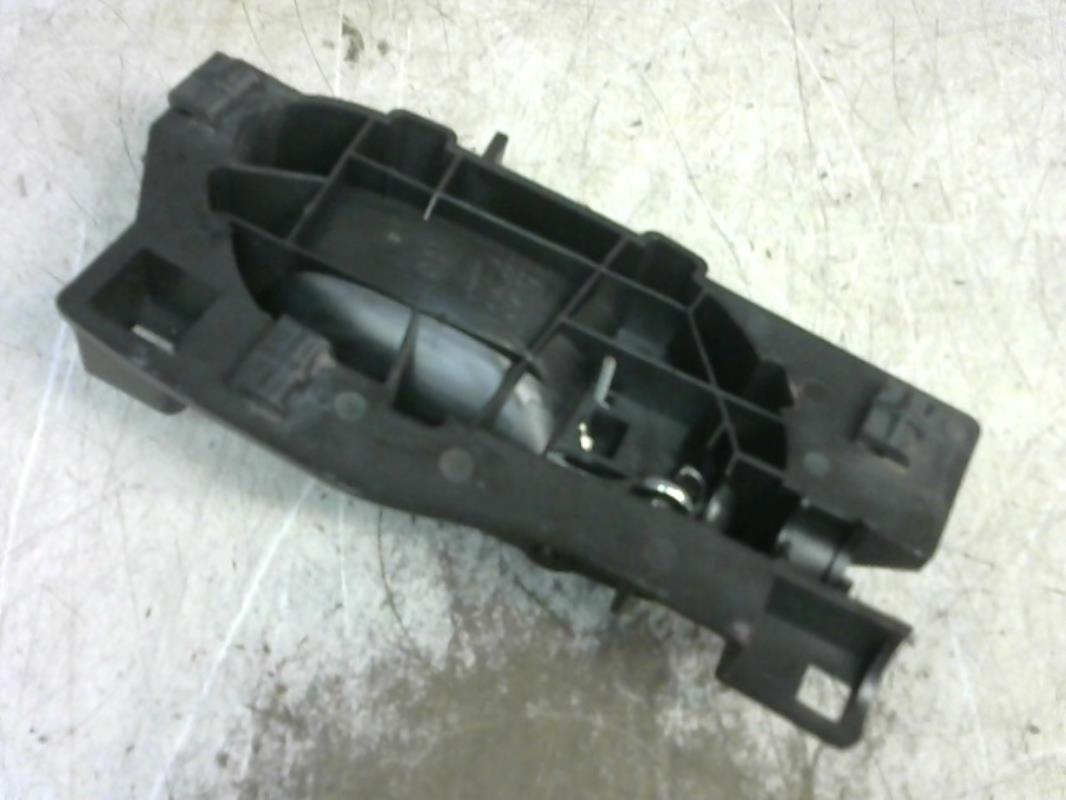 Poignee interieur avant gauche CITROEN C4 1 PHASE 1 Diesel - 1