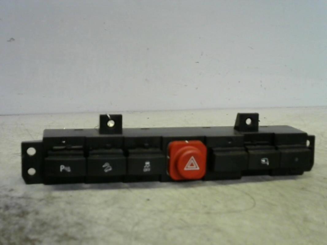Bouton de warning OPEL ANTARA PHASE 2 Diesel - 1