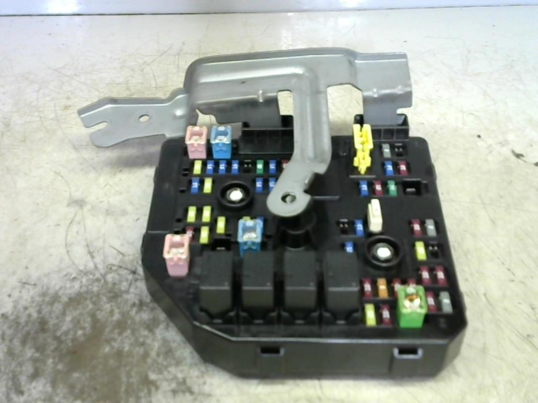 Porte fusible OPEL ANTARA PHASE 2 Diesel - 1