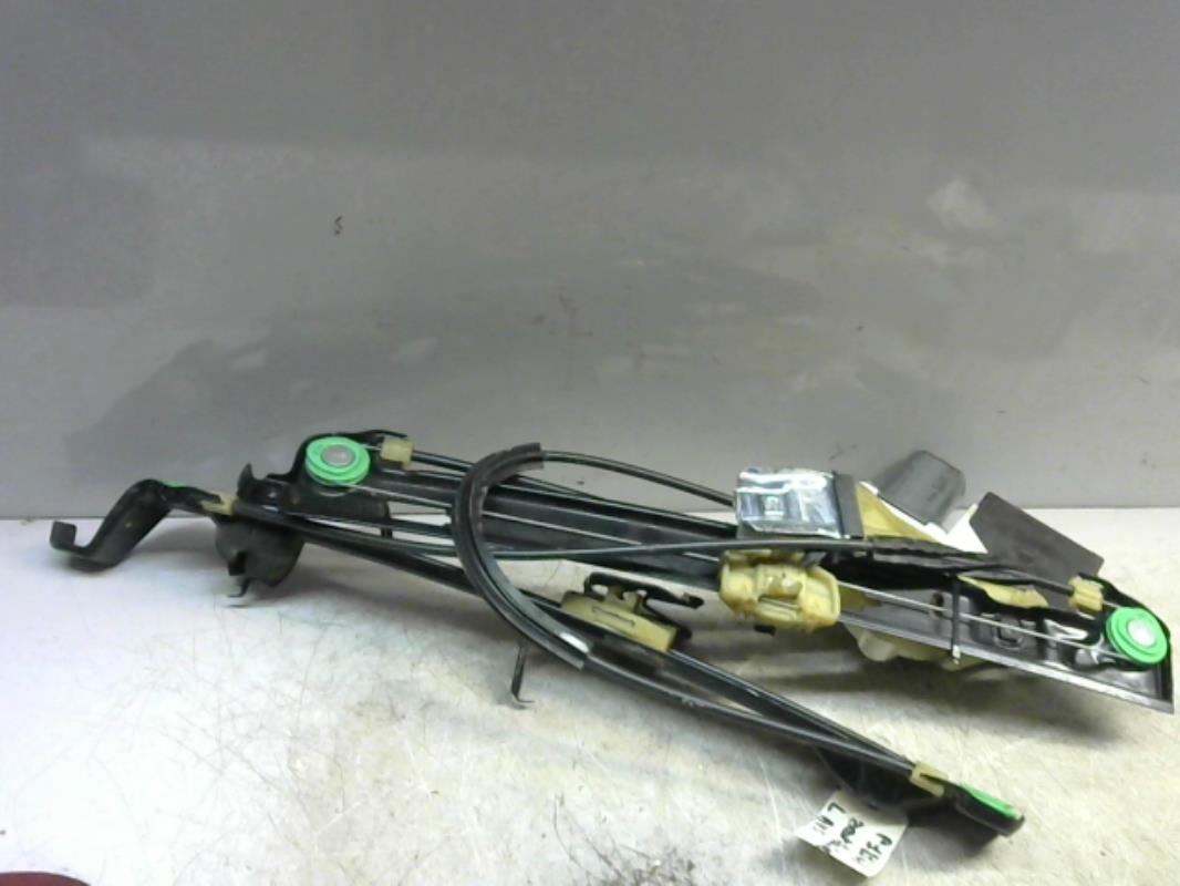 Leve vitre electrique avant droit SEAT LEON 2 PHASE 1 Diesel - 1