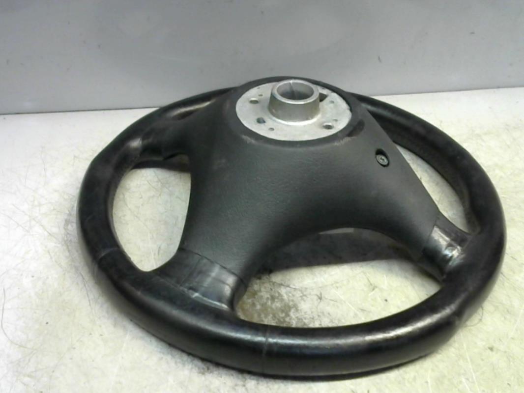 Volant AUDI TT 1 COUPE Essence - 1