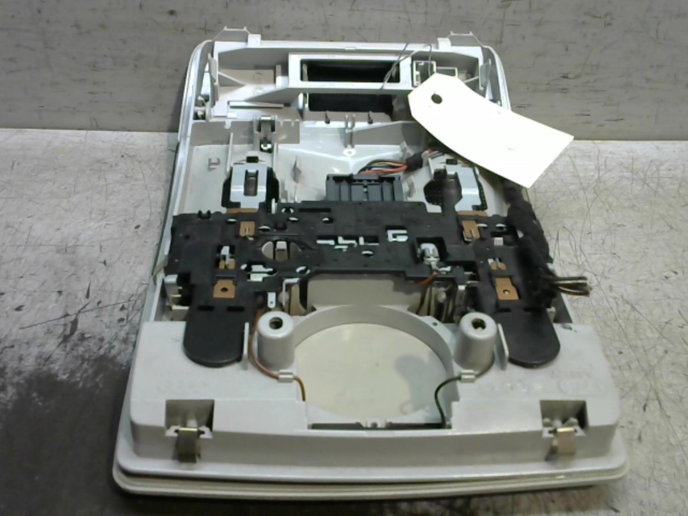 Eclairage de plafonnier AUDI A3 2 SPORTBACK PHASE 1 Diesel - 1