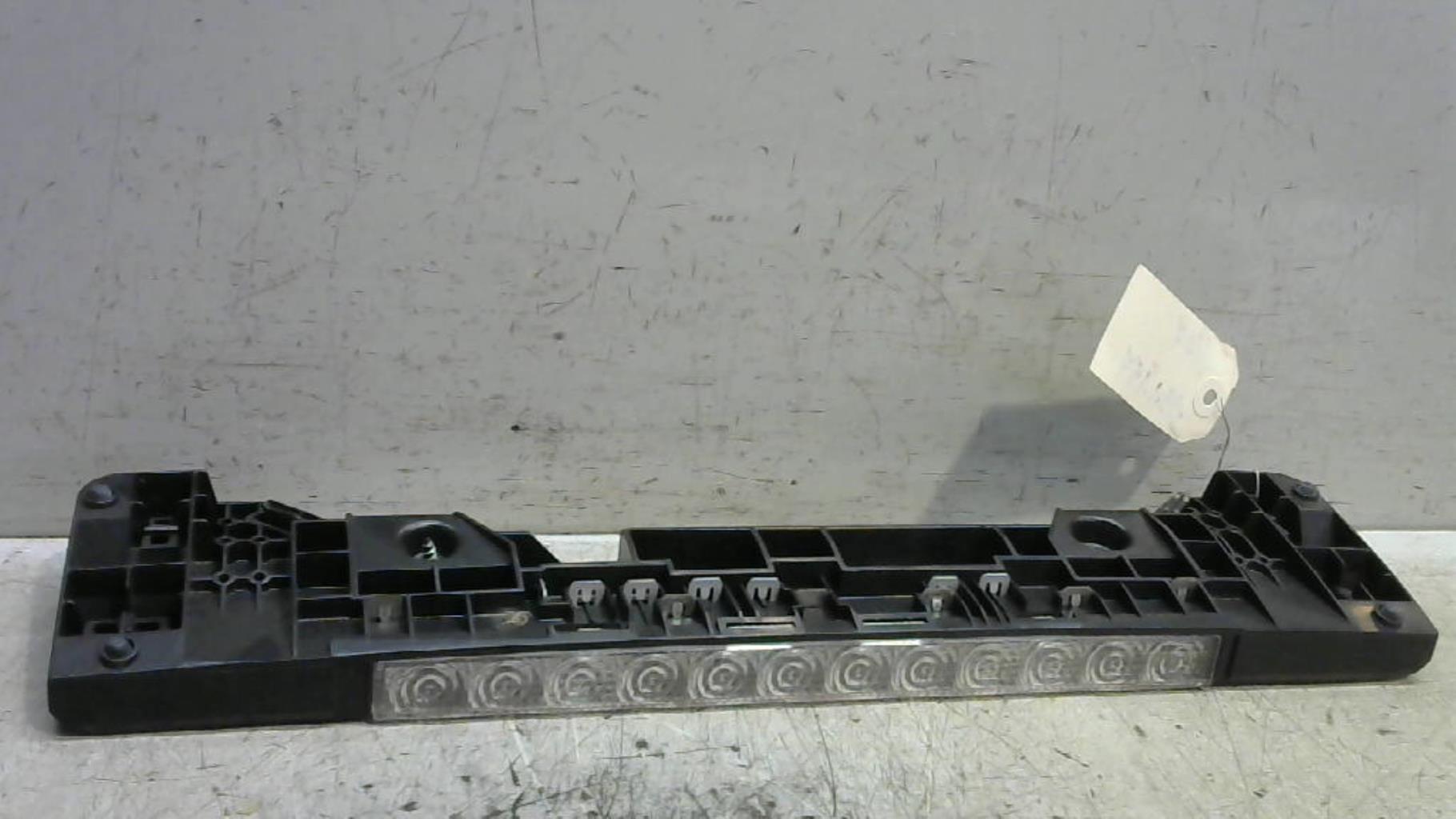 Feu arriere stop central PEUGEOT 407 PHASE 1 BREAK Diesel - 1