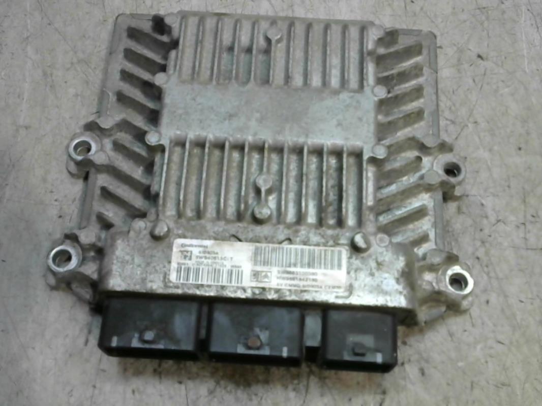 Calculateur PEUGEOT EXPERT 2 Diesel - 1