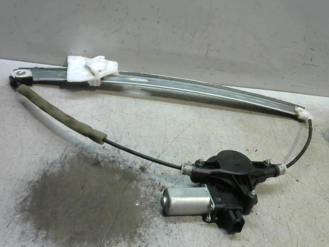 Leve vitre electrique avant gauche MAZDA 3 2 PHASE 1 Diesel - 1