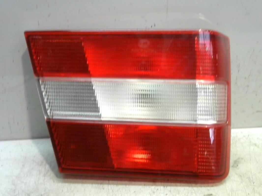 Feu arriere secondaire gauche (feux) VOLVO 940 Essence - 1