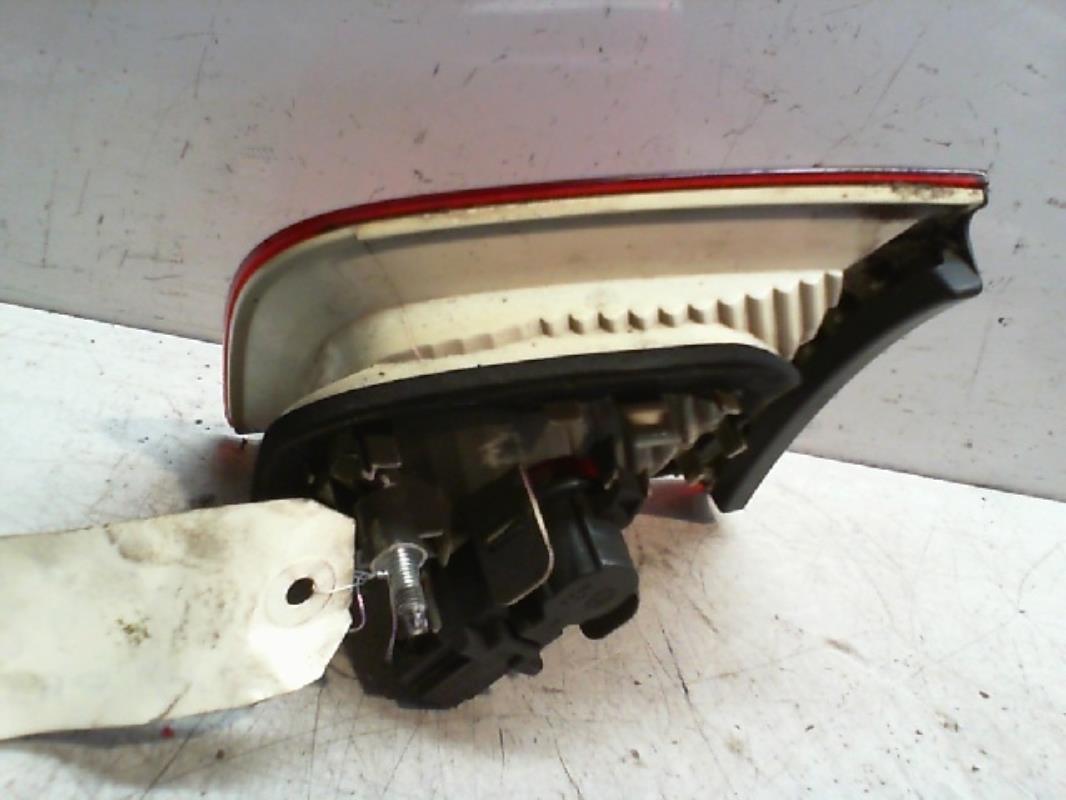 Feu arriere secondaire gauche (feux) AUDI A4 2 PHASE 2 Diesel - 1