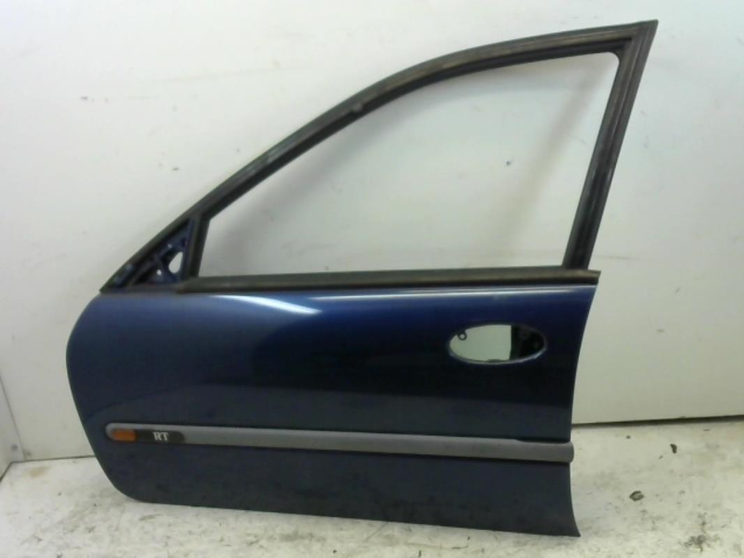 Porte Avant Gauche Pour Renault Laguna 1 Phase 1 - Réf. 7751471385 - Occasion