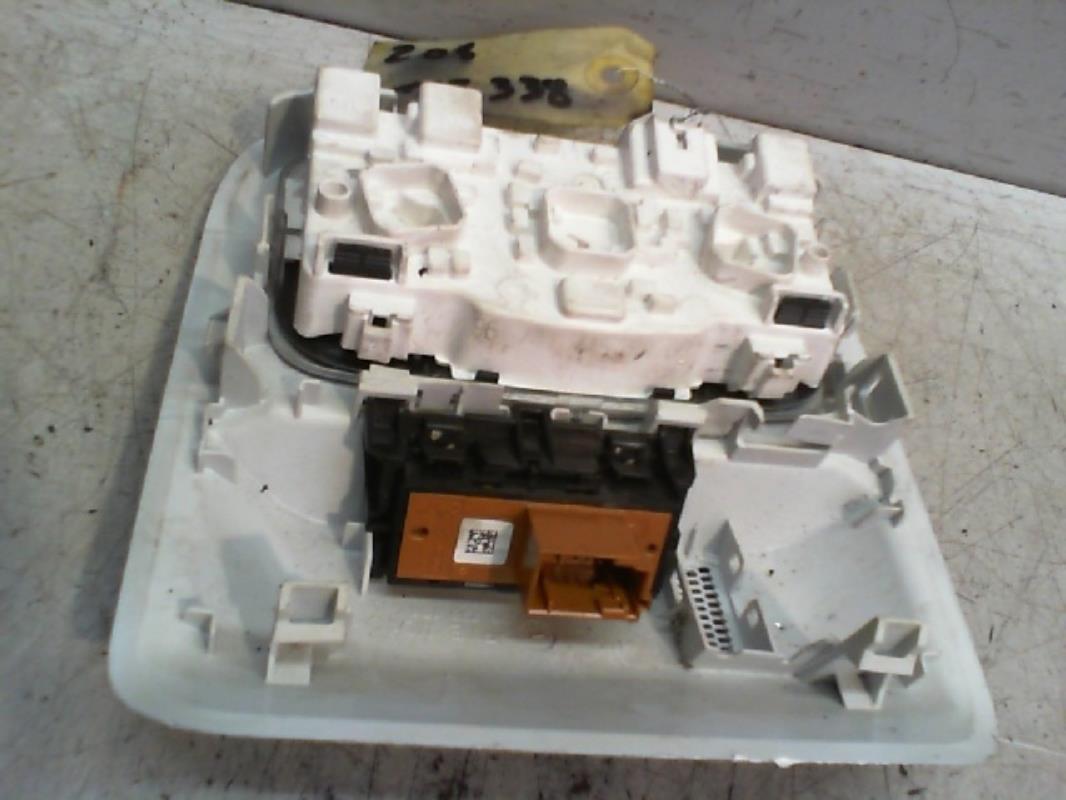 Eclairage de plafonnier PEUGEOT 208 1 PHASE 1 Diesel - 1