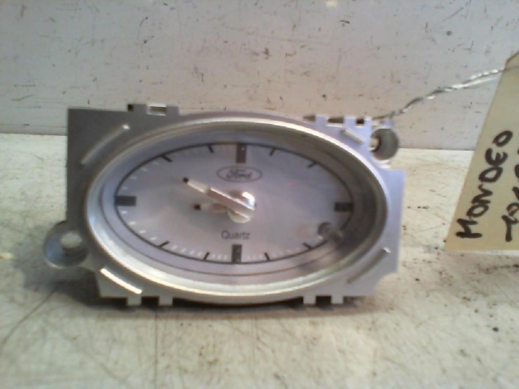 Horloge FORD MONDEO 2 Essence - 1