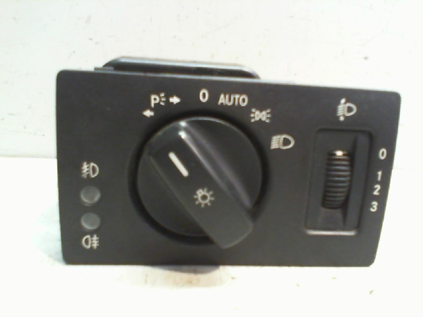 Commande de phare MERCEDES CLASSE B 245 PHASE 1 Diesel - 1