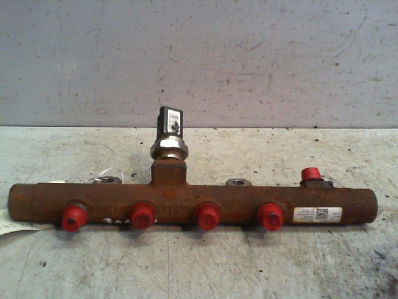 Rampe injection NISSAN CUBE Diesel - 1