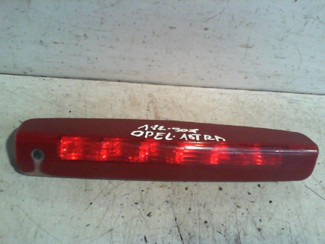 Feu arriere stop central OPEL ASTRA H PHASE 2 Diesel - 1