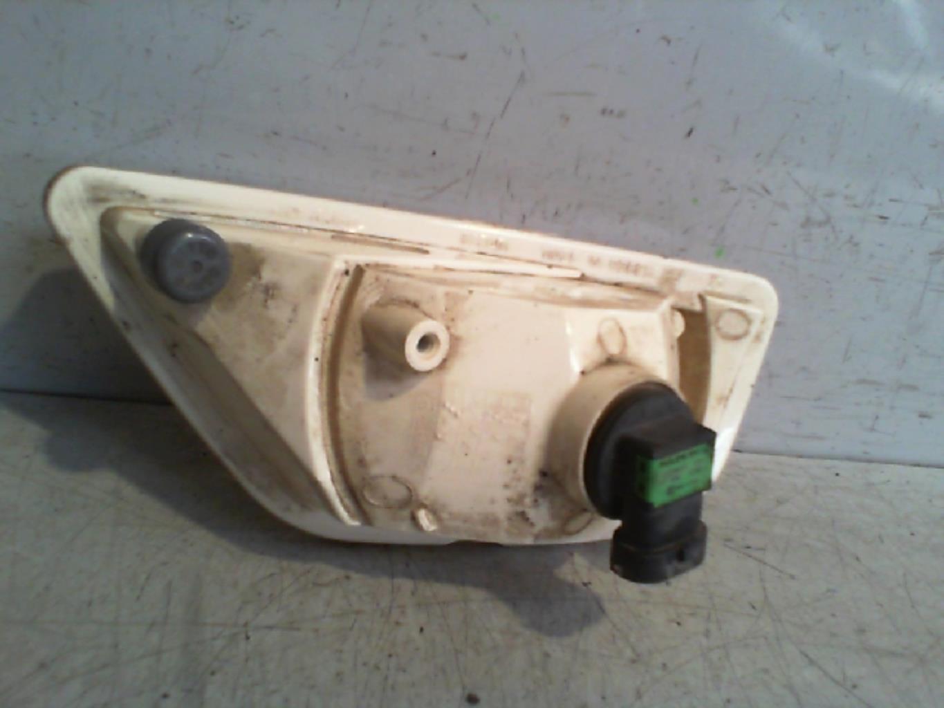 Anti brouillard droit (feux) FORD FOCUS 1 BREAK Diesel - 1