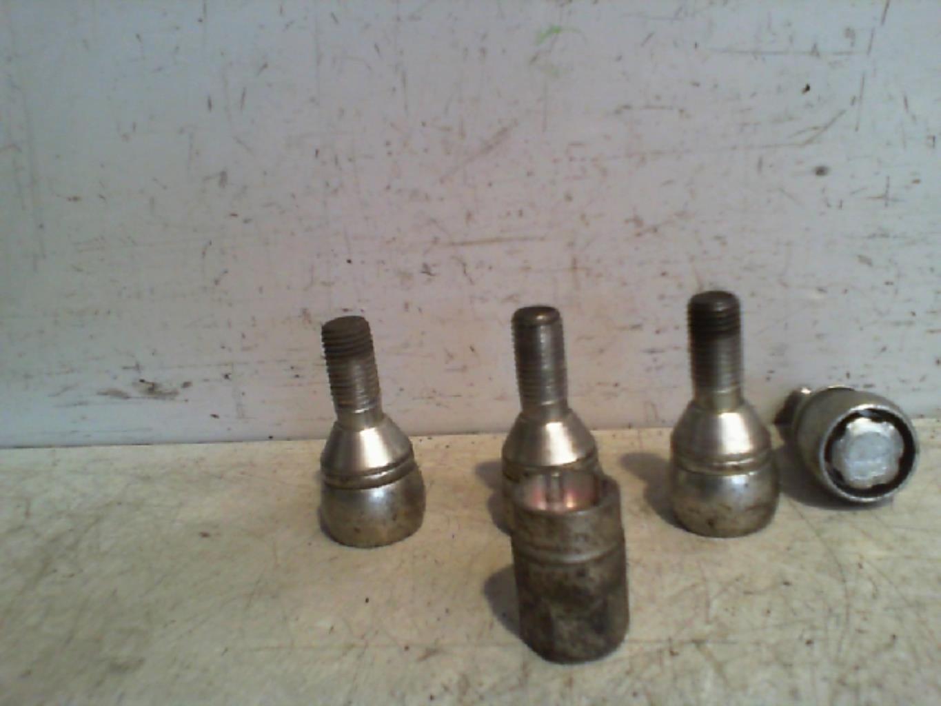 Boulons antivol roue RENAULT LAGUNA 2 PHASE 2 Diesel - 1
