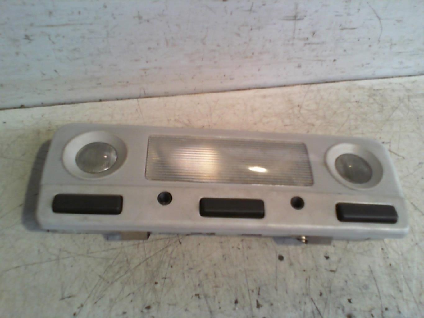 Eclairage de plafonnier BMW SERIE 5 E39 PHASE 2 Diesel - 1