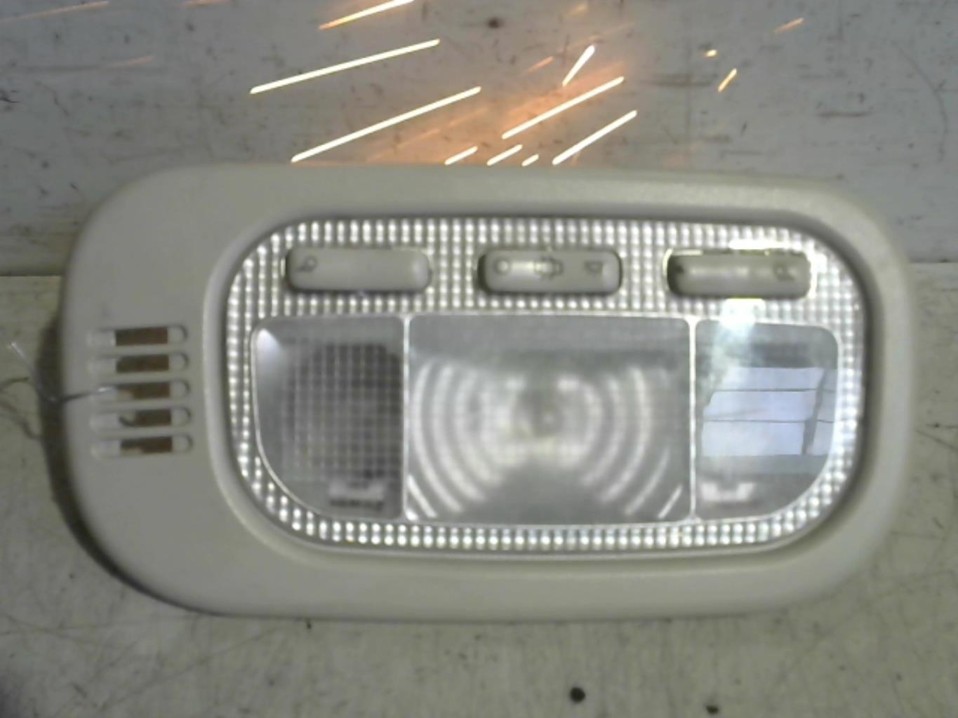 Eclairage de plafonnier PEUGEOT 207 PHASE 1 BREAK Diesel - 1