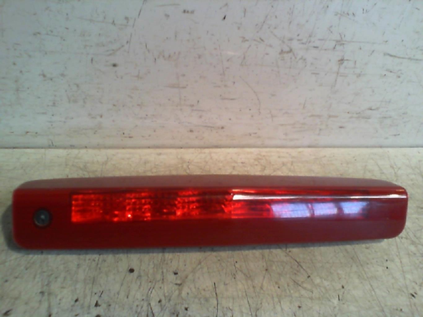 Feu arriere stop central OPEL ASTRA H PHASE 2 Diesel - 1