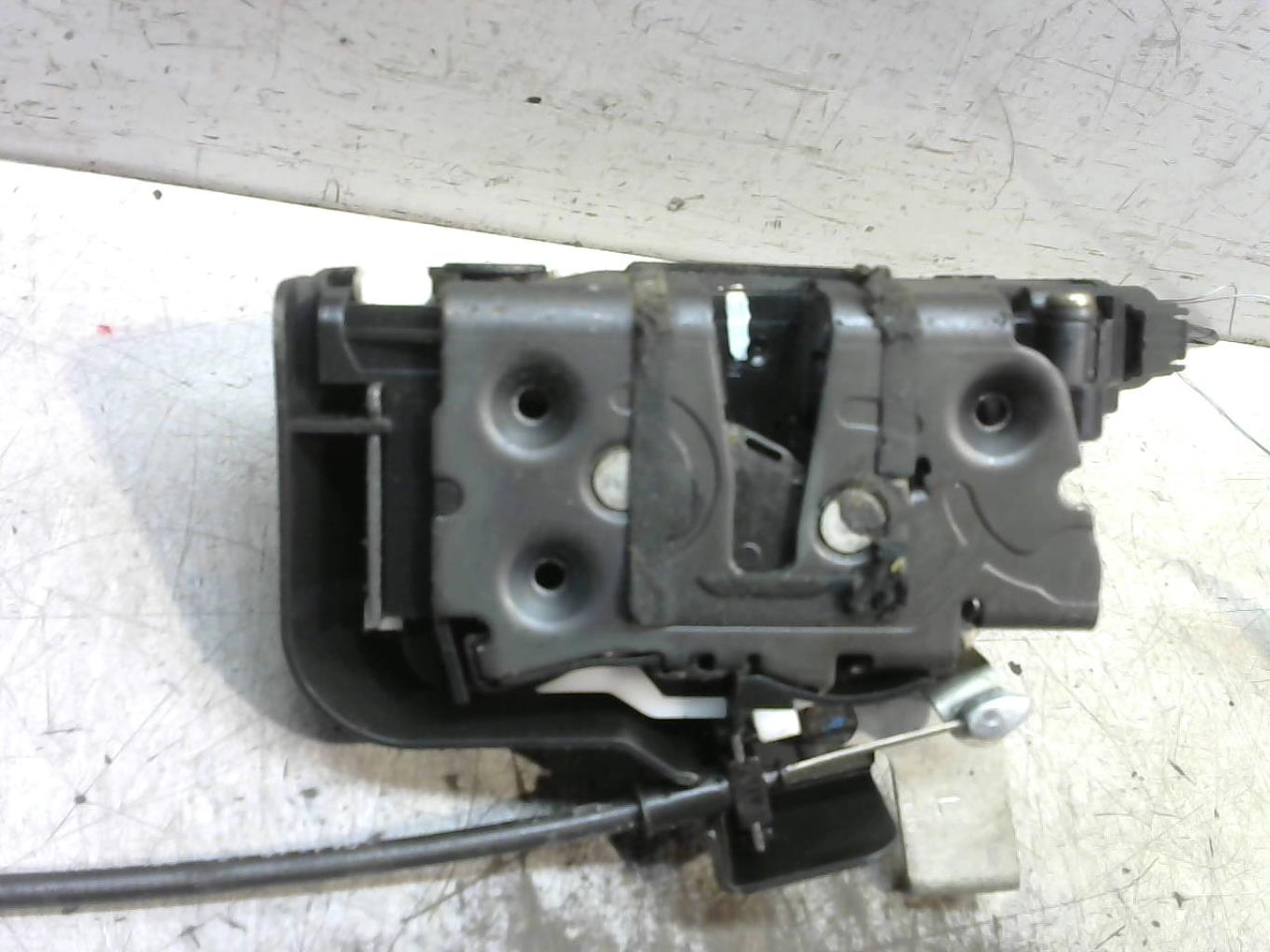 Serrure arriere gauche FORD FOCUS 2 PHASE 1 Diesel - 1